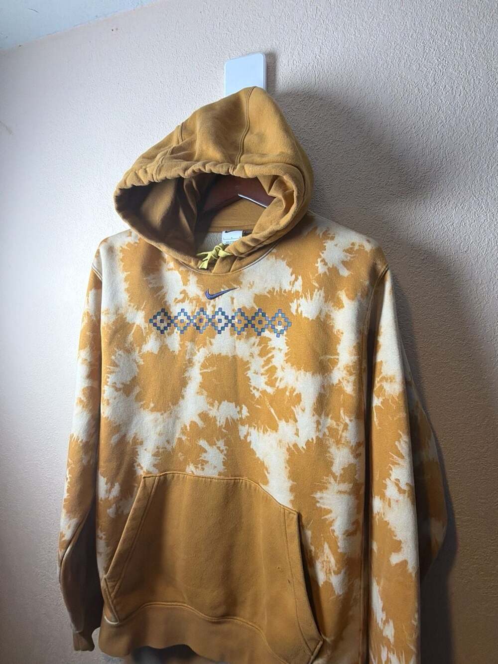 Nike Sportswear Men's N7 Club Fleece Pullover Hoodie (Wheat) DO5071 RARE